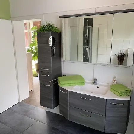 Ferienwohnung Loft- Direkt Am Falderndelft - Naehe Innenstadt Emden Exterior photo